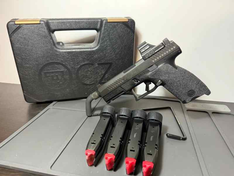 CZ P10c - Home Defense Pistol (Optic / Light)