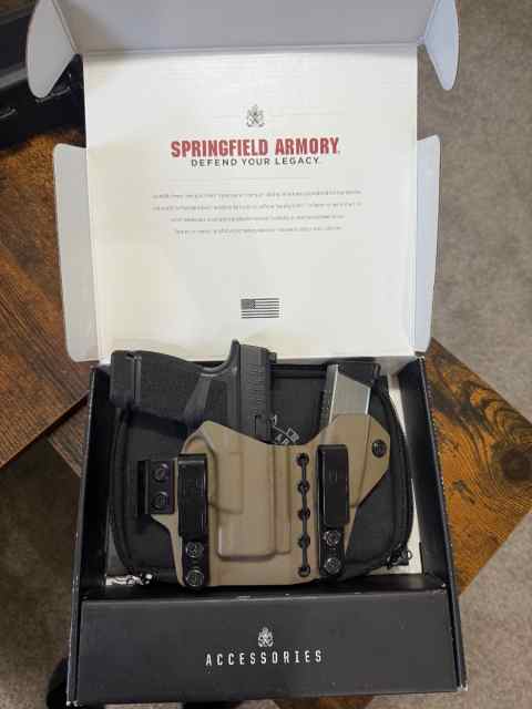 Springfield Hellcat with Teir1 Holster